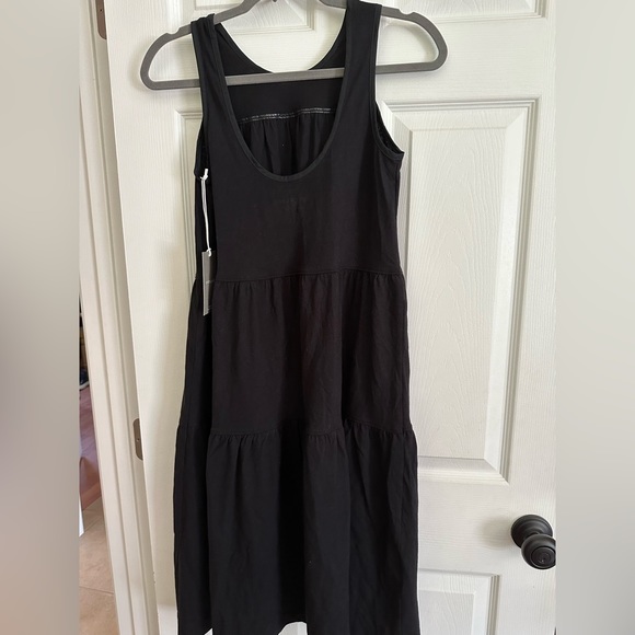 Everlane The Weekend Tiered Dress in Black NWT - Picture 4 of 7